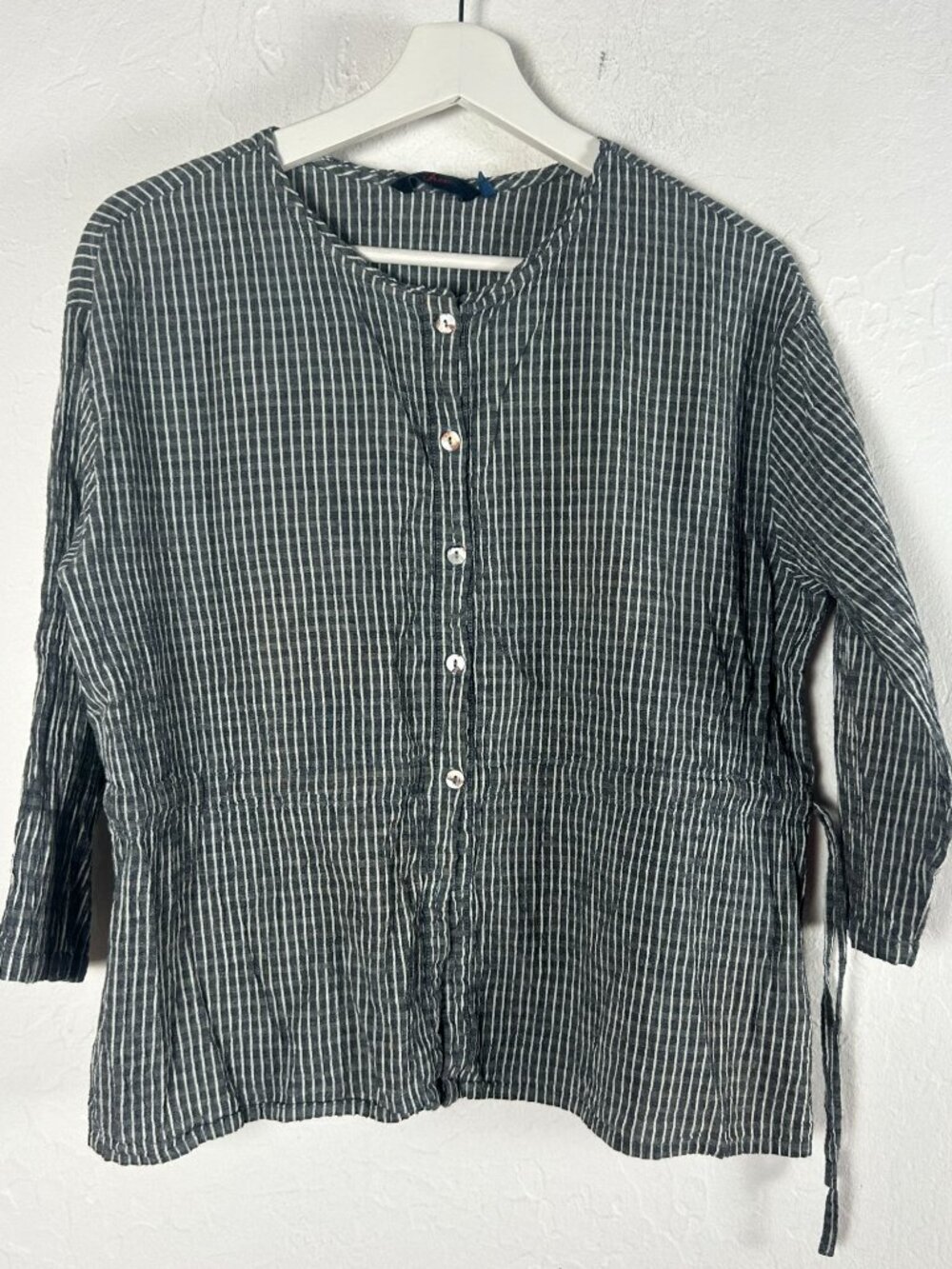 Free Womens Gray White Striped Button-Front Tie-Waist Peplum Blouse Top Medium
